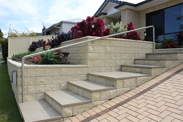 260626-WBHS26-Apex-Masonary-Pickup-TrendStone-Retaining-Wall-featuring-stairs-600w
